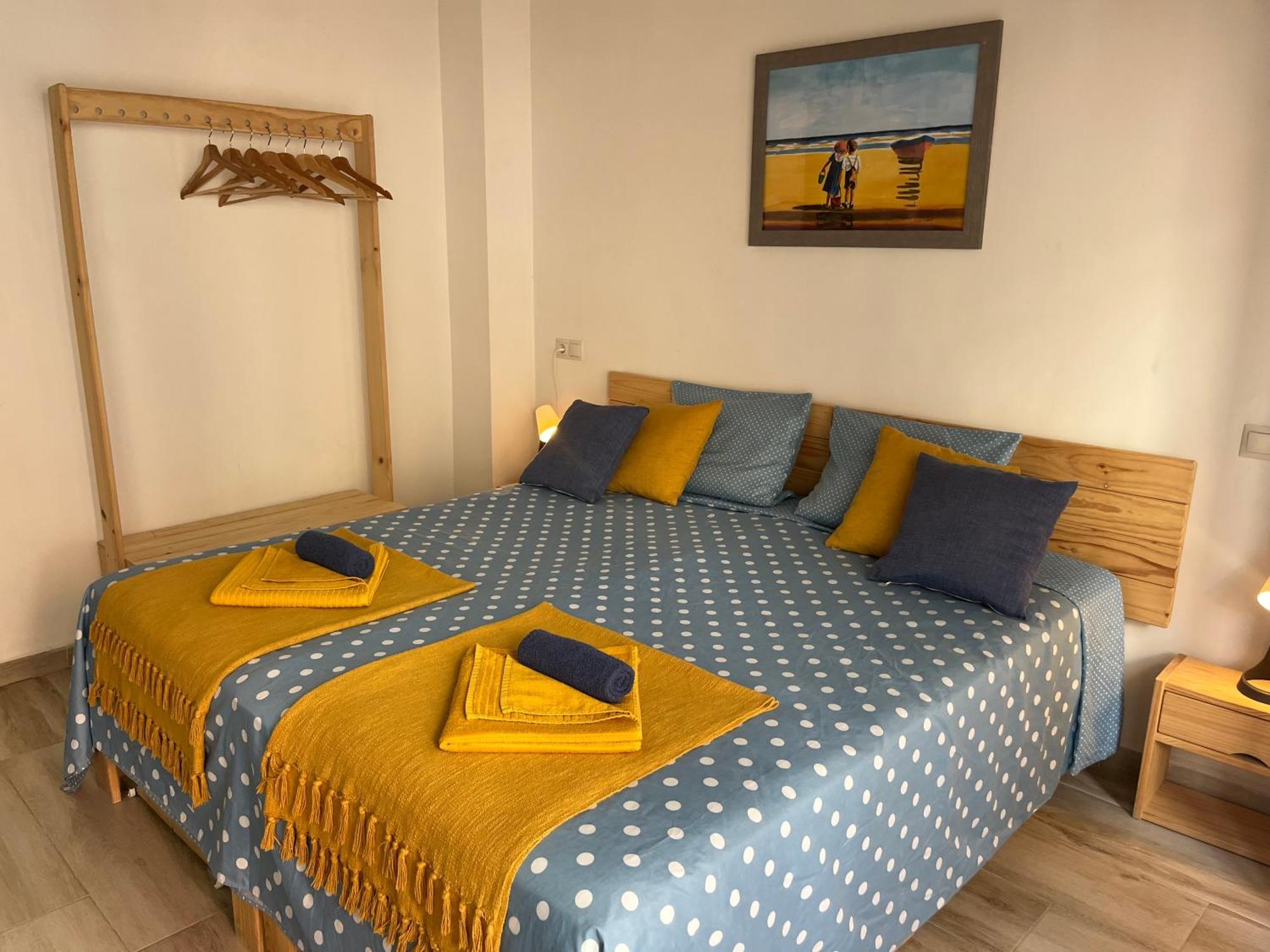 Bonita Loft C Junto Plaza Mayor, Les Muralles Apartament